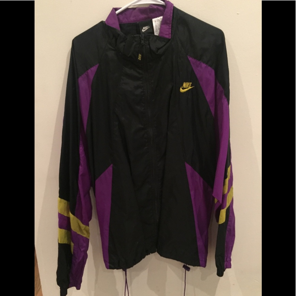 NIKE SPECIAL WINDBREAKER 🔥